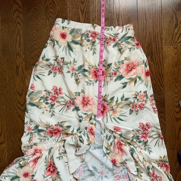 AMERICAN EAGLE Tropical Floral Skirt. Matching Top Available. Size M. - Picture 3 of 5